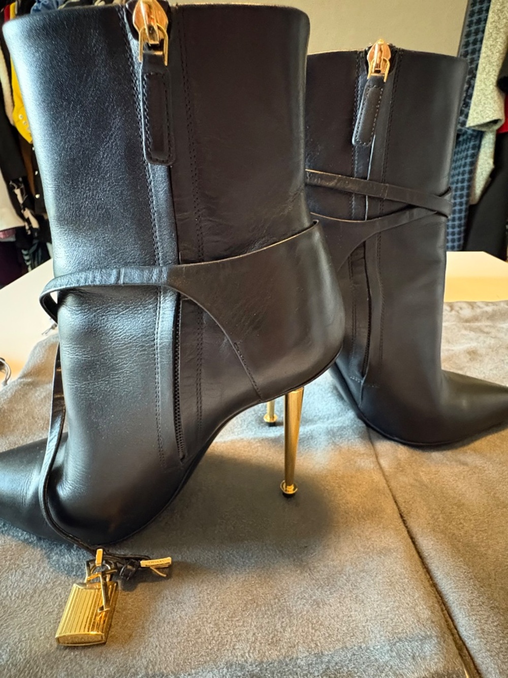 TOM FORD PADLOCK ANKLE BOOTIES - Picture 5 of 14